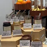 德利酒店 3*