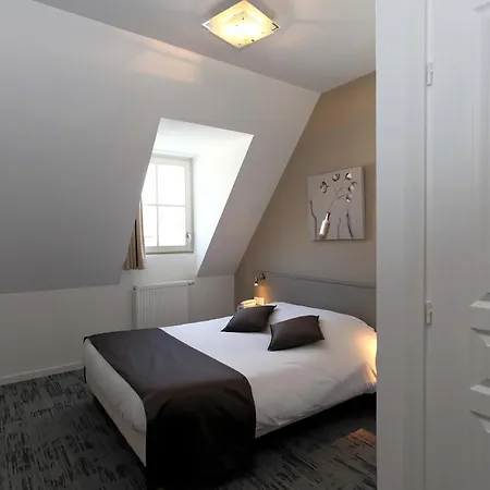 מלון De L'ill 3*